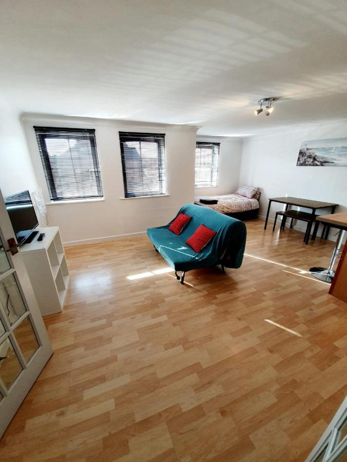 Chelmsford Town Centre Apartments With Car Parking المظهر الخارجي الصورة